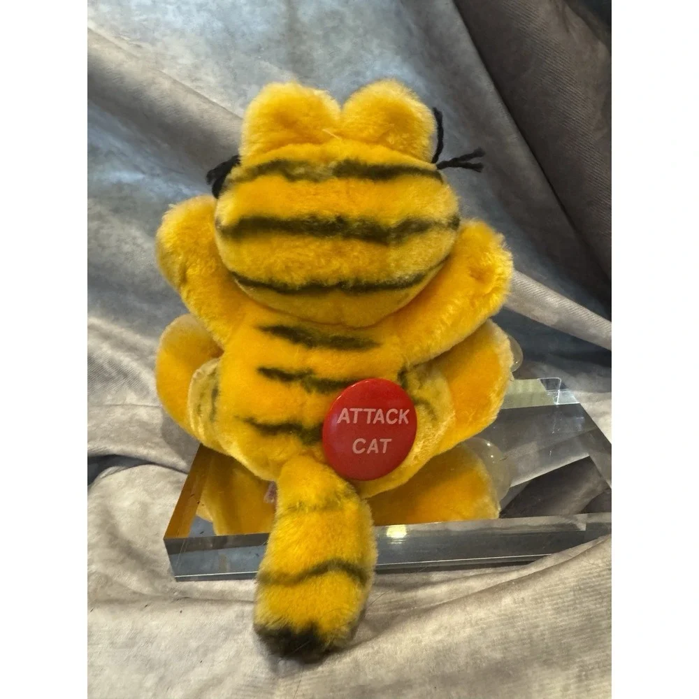 Vintage Garfield Attack‎ Cat Plush Suction Cups for Car Window 1978, 1981 Dakin